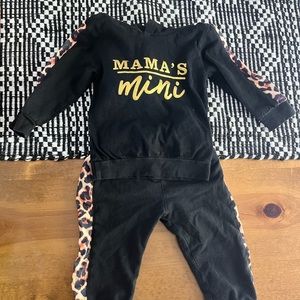 Mamas Mini matching set. Hoodie and jogger pants.